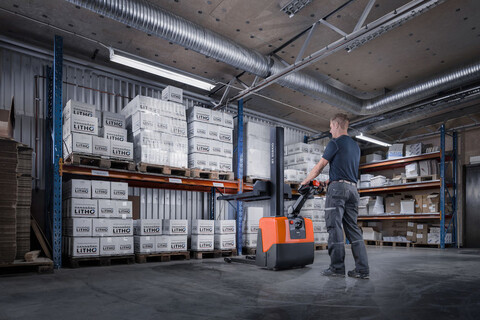 Toyota Material Handling: BT Staxio 1t Compatto Ultra Low_6